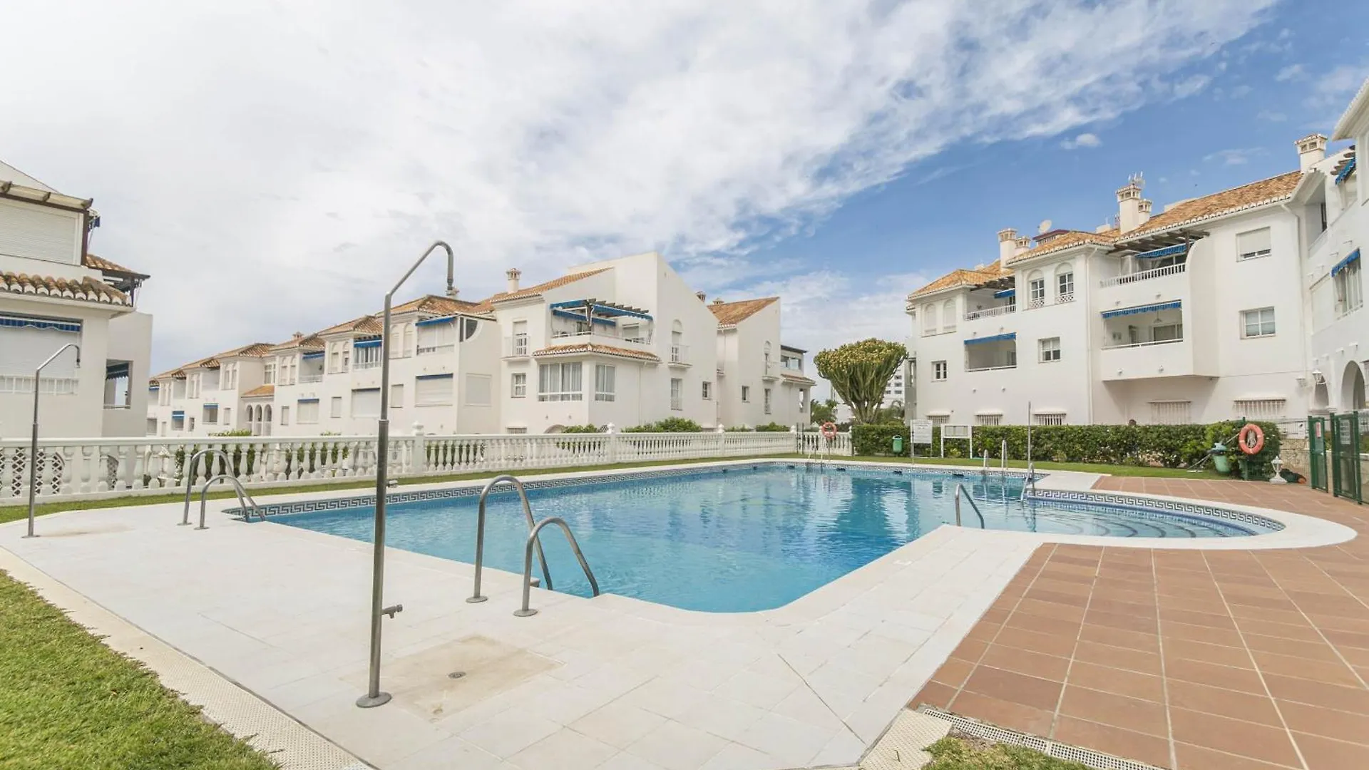 Alba Apartment Fuentes De Nerja 0*,