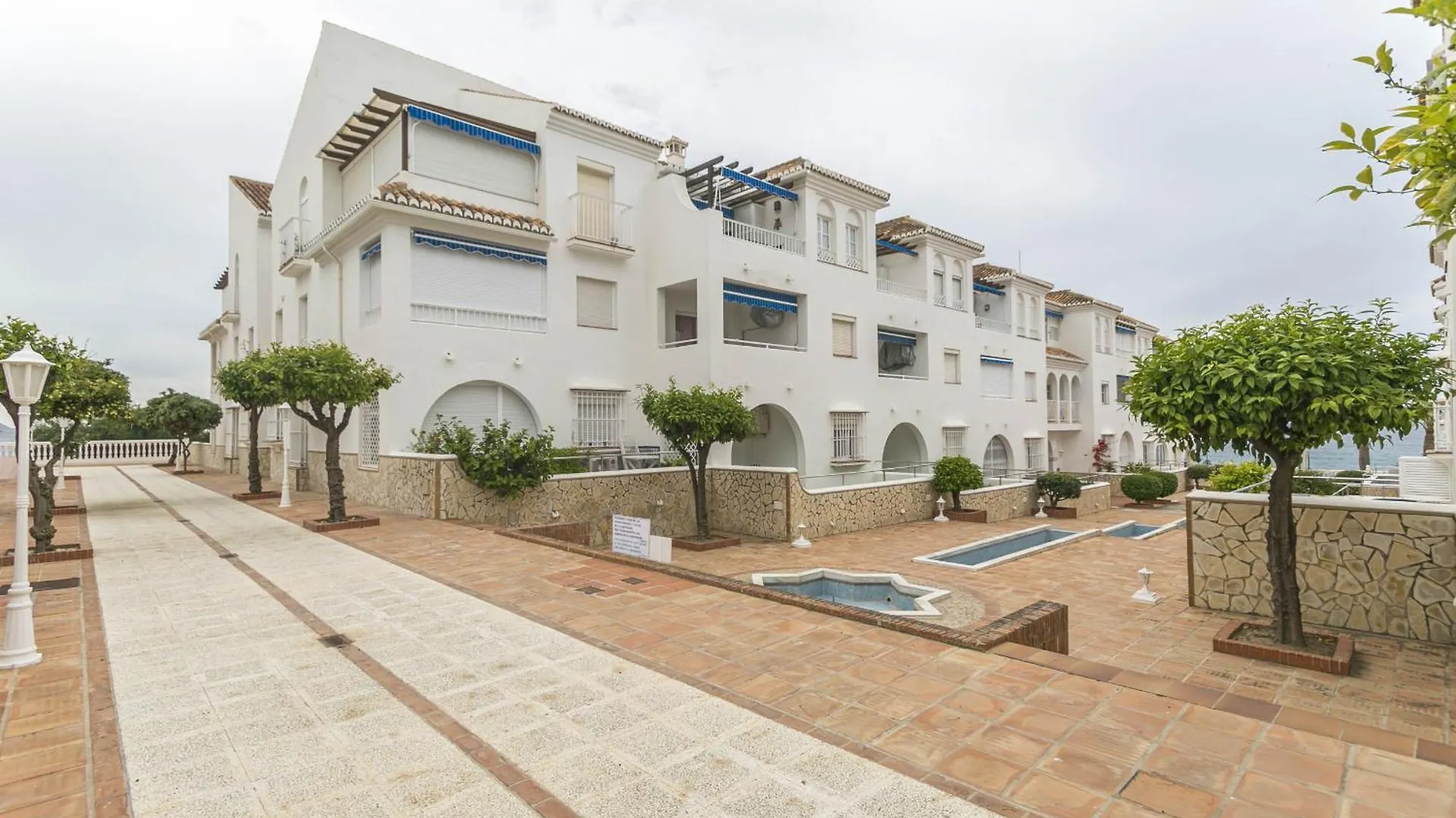 Alba Apartment Fuentes De Nerja