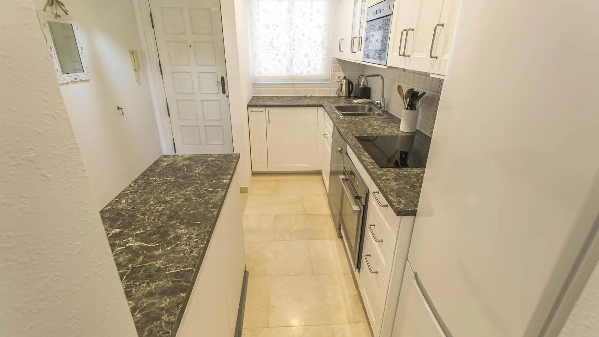 Alba Apartment Fuentes De Nerja Spain