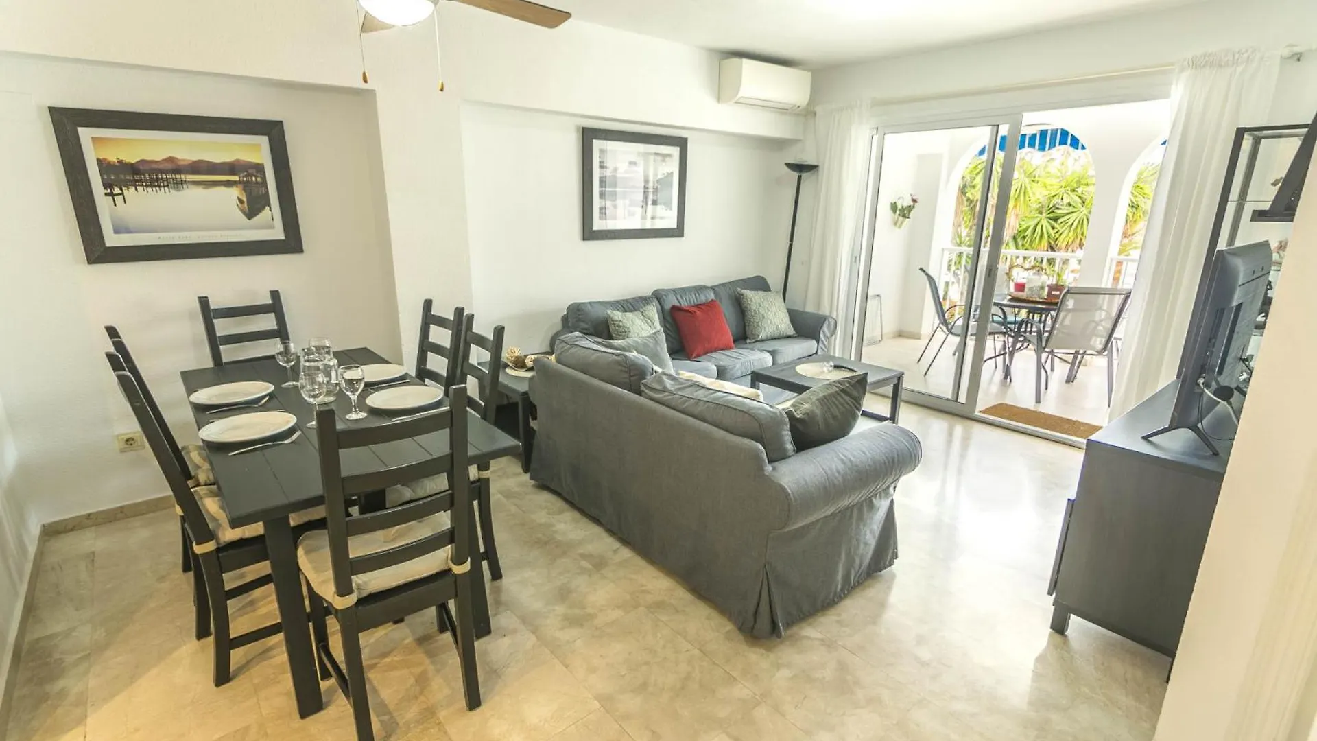 Alba Apartment Fuentes De Nerja