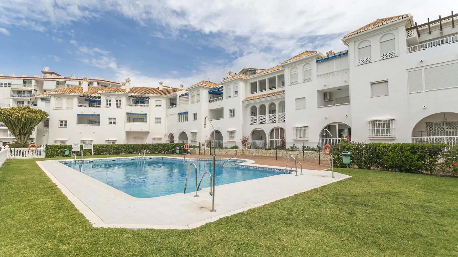 Alba Apartment Fuentes De Nerja
