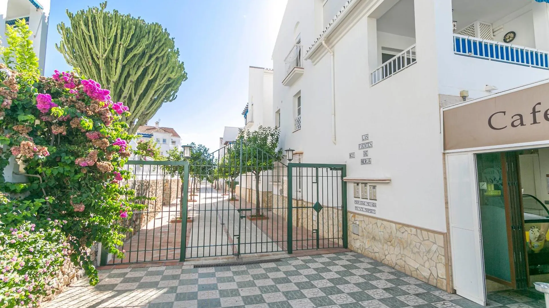 Alba Apartment Fuentes De Nerja